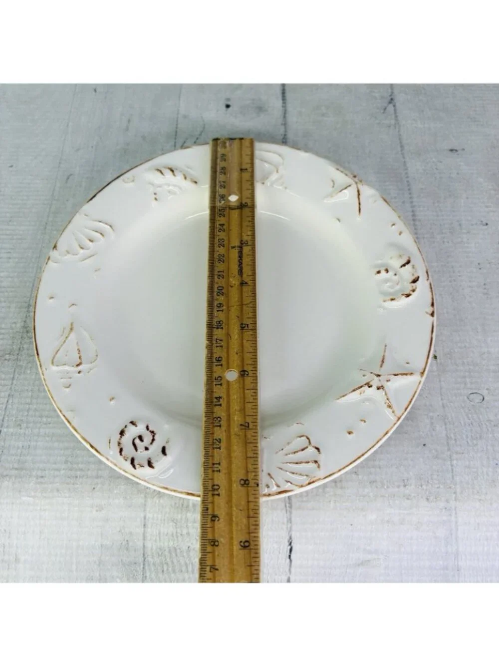 Thomson Pottery HAMPTON Seashell Embossed Rustic White Lunch Salad Plates Set 4